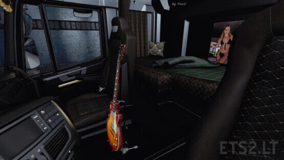 Dark Interior Iveco Hi-Way 0.9