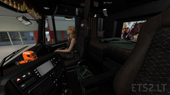 Dark Interior Iveco Hi-Way 0.9