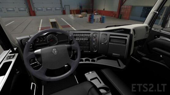 Renault Premium Black Interior